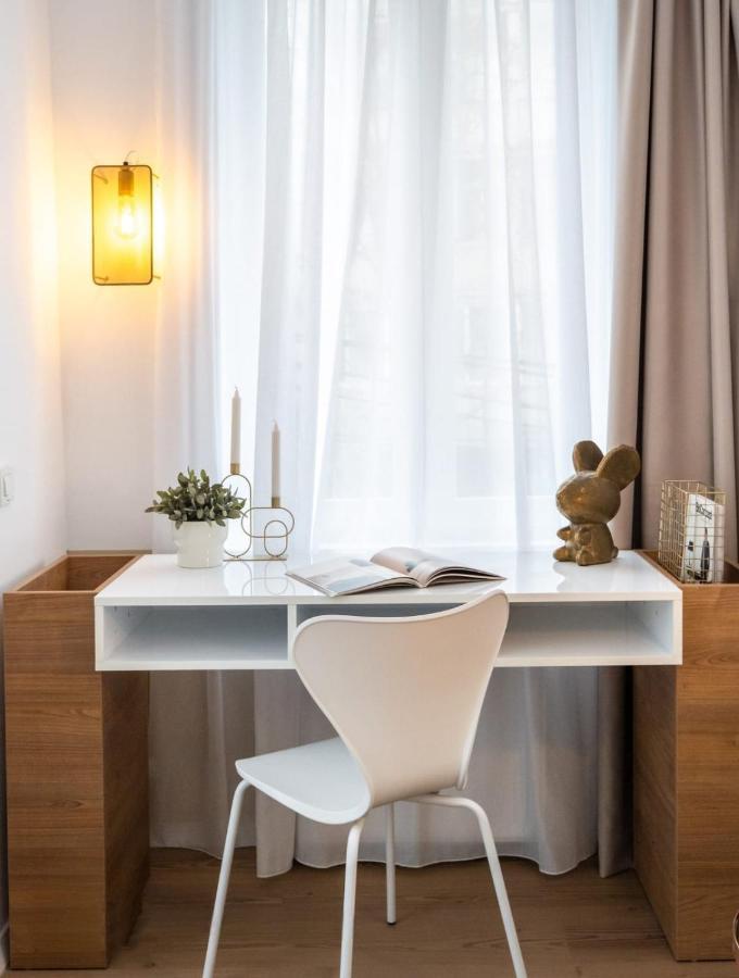 Cozy Cheerful In Center Bucharest Appartement Buitenkant foto